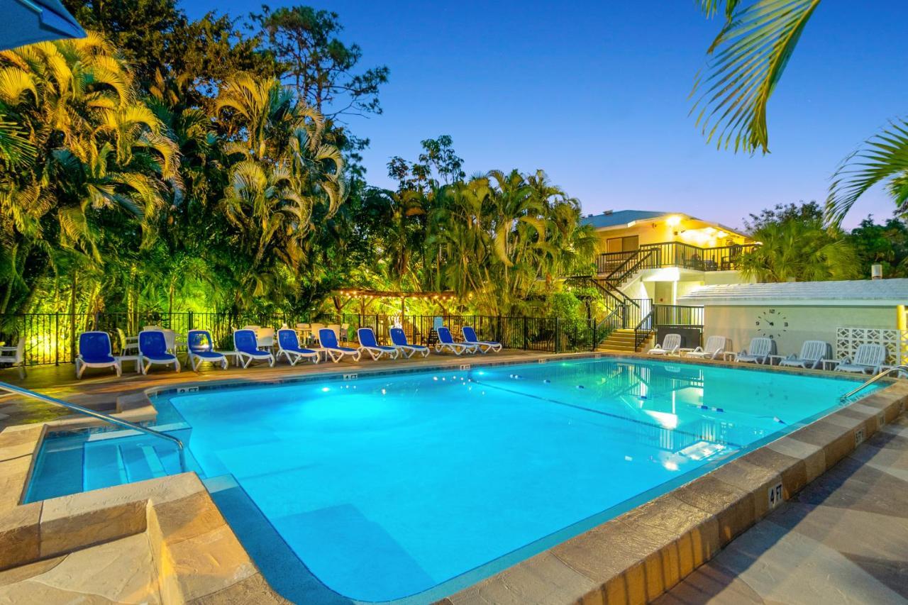 더 페어웨이스 인 오브 네이플스 North North Naples 외부 사진